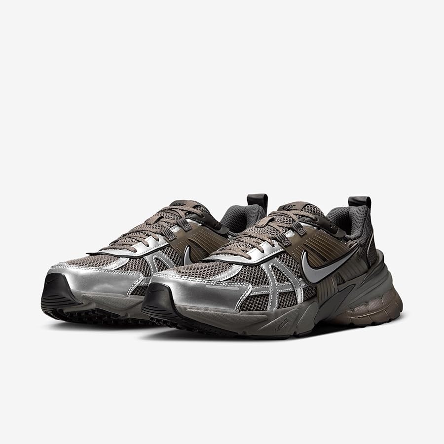 靴 NIKE V2K RUN/GRY/7.5 Amazon.com | Nike V2K Run Men's Shoes (HQ1678-200, Cave